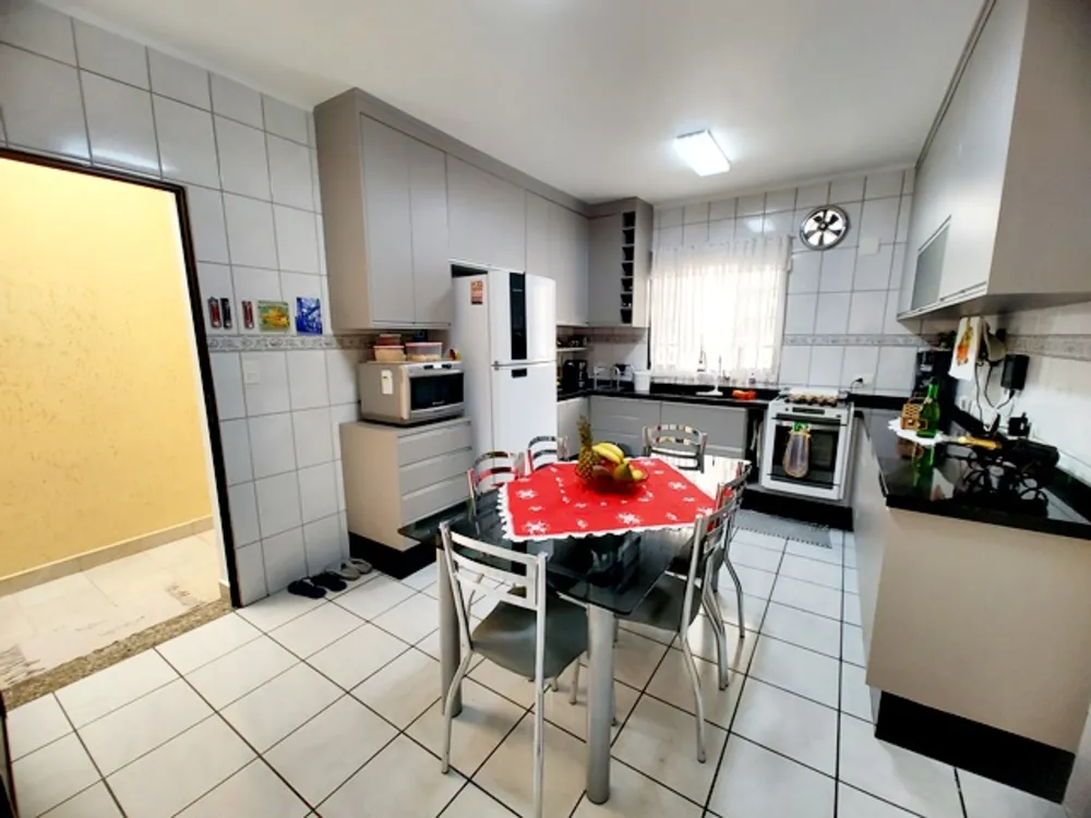 Casa, 2 quartos, 115 m² - Foto 1