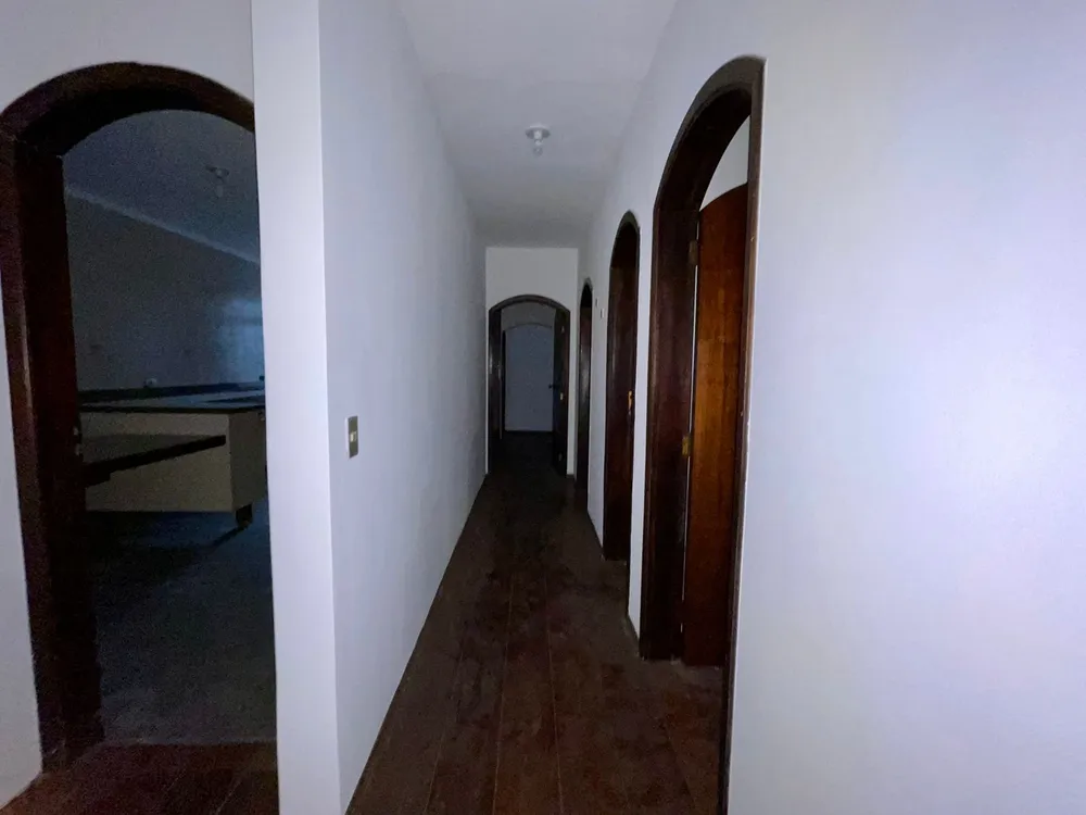 Casa, 4 quartos, 285 m² - Foto 3