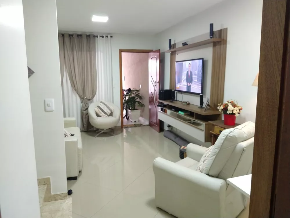 Sobrado à venda com 2 quartos, 83m² - Foto 1