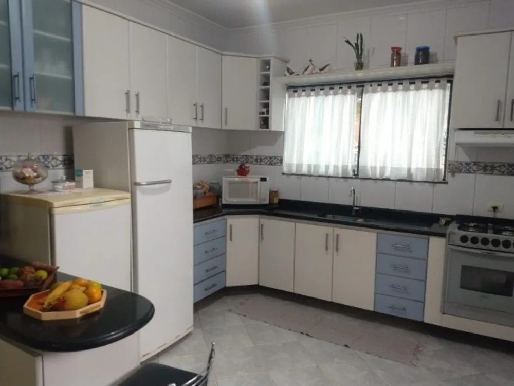 Sobrado, 3 quartos, 300 m² - Foto 1