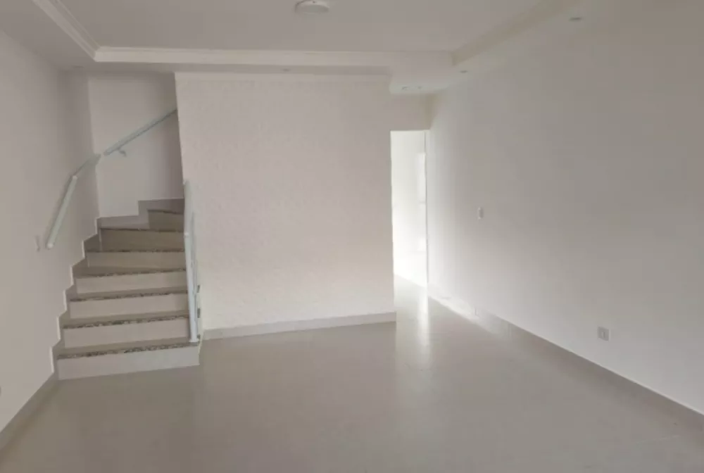 Sobrado à venda com 3 quartos, 105m² - Foto 4