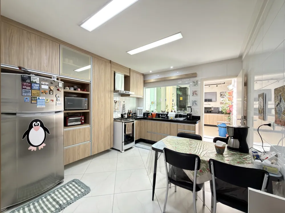 Sobrado, 3 quartos, 134 m² - Foto 2