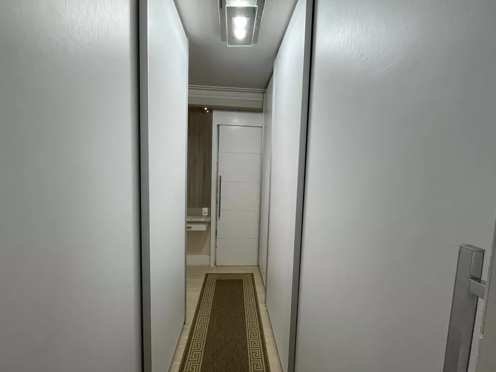 Apartamento à venda com 3 quartos, 131m² - Foto 23