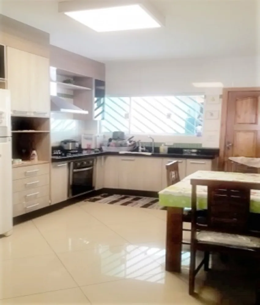 Sobrado, 3 quartos, 148 m² - Foto 2