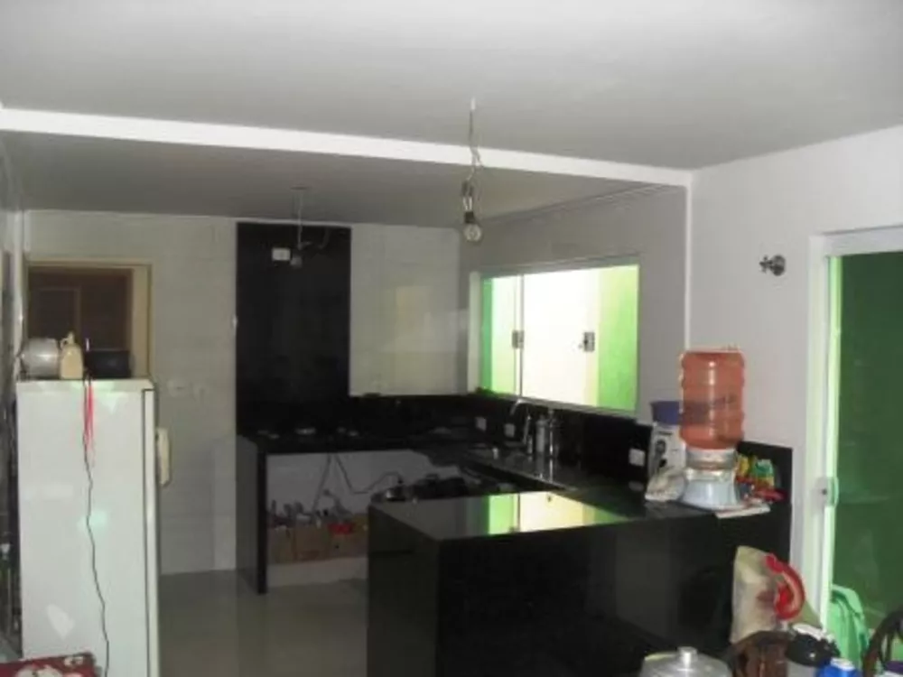 Sobrado à venda com 4 quartos, 300m² - Foto 3