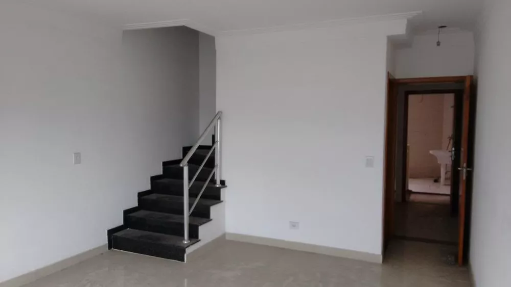 Sobrado à venda com 2 quartos, 140m² - Foto 2