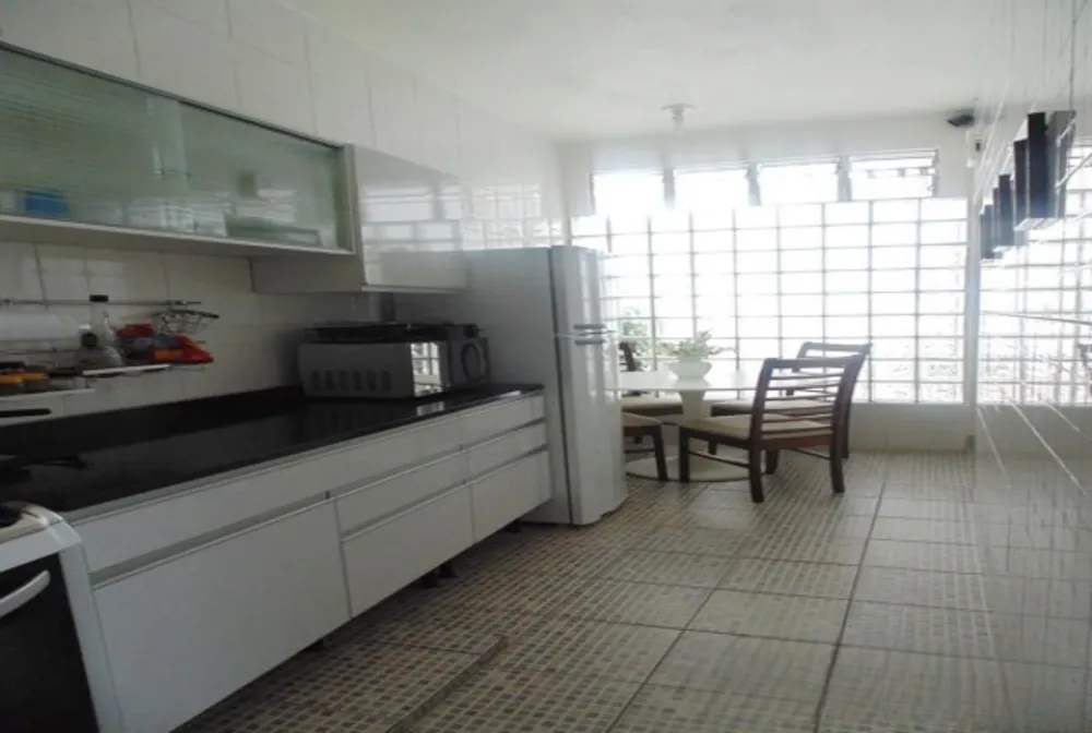 Casa, 3 quartos, 300 m² - Foto 2