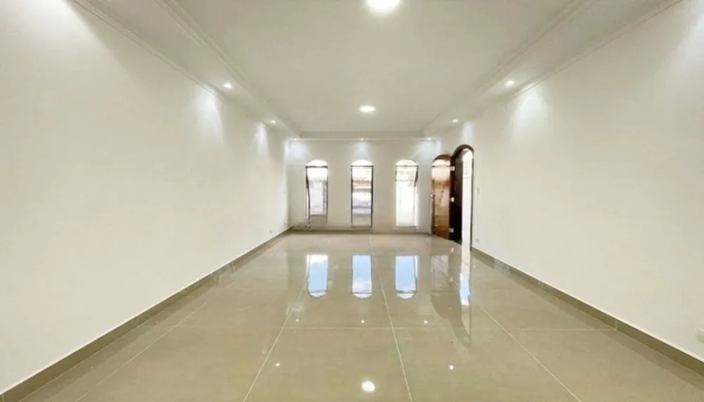Sobrado, 3 quartos, 240 m² - Foto 1