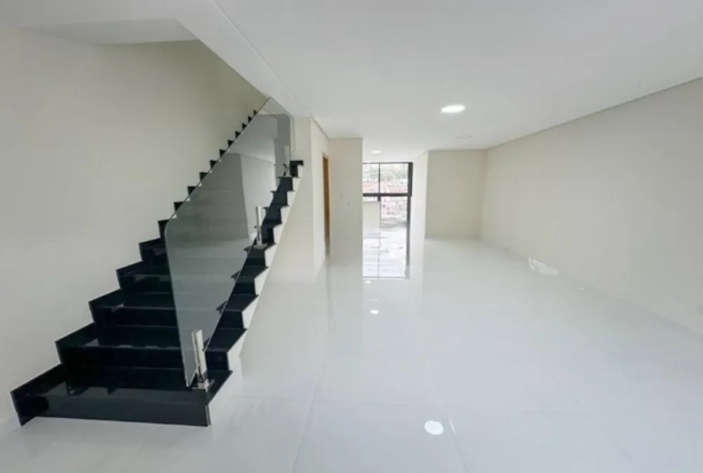 Sobrado, 3 quartos, 205 m² - Foto 1