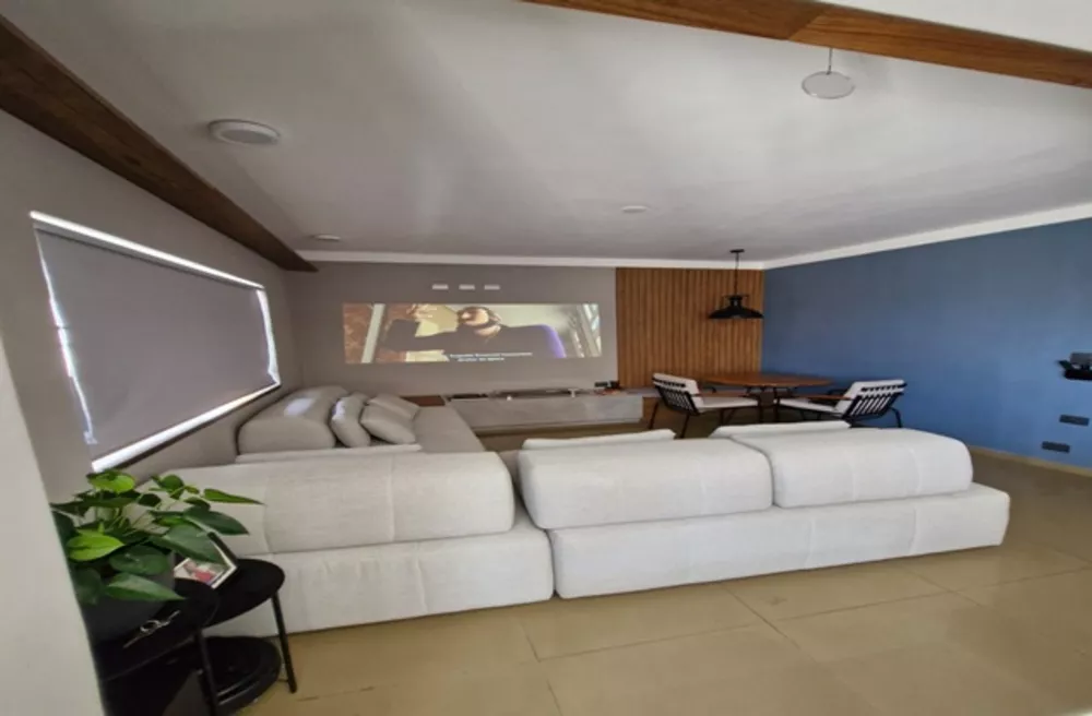 Casa à venda com 3 quartos, 151m² - Foto 1