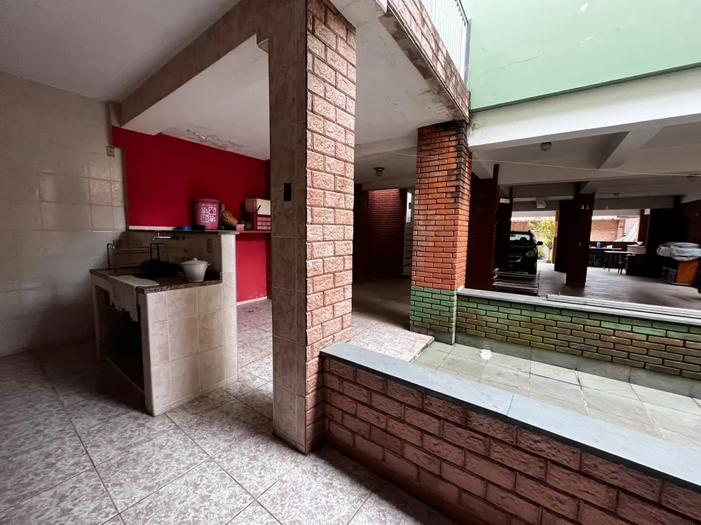 Casa, 3 quartos, 318 m² - Foto 1