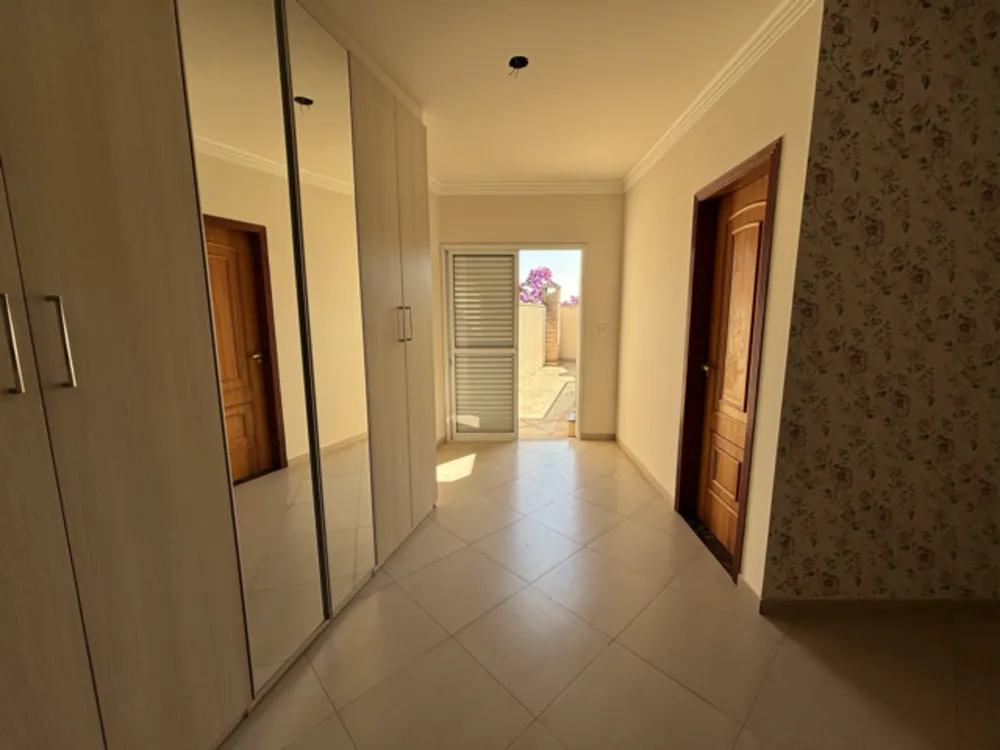 Sobrado, 3 quartos, 198 m² - Foto 2