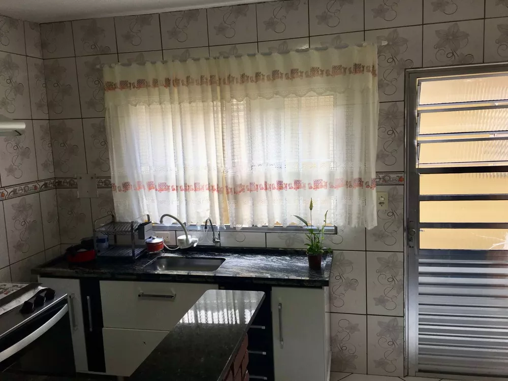 Casa à venda com 4 quartos, 270m² - Foto 4