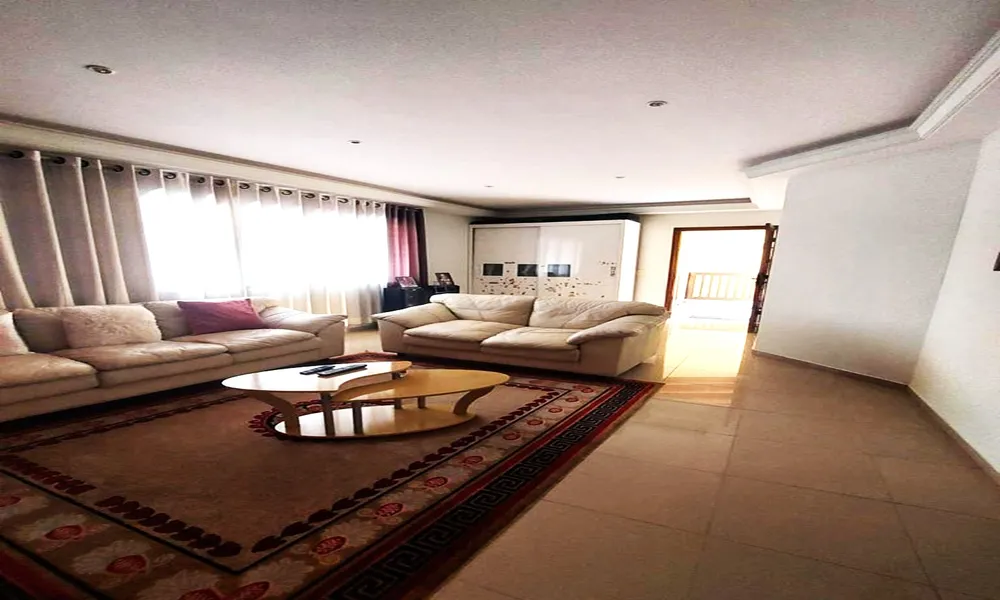 Casa, 3 quartos, 265 m² - Foto 2
