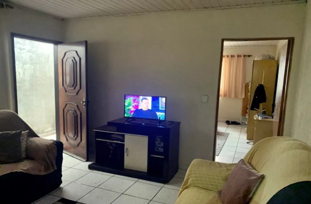 Casa à venda com 2 quartos, 98m² - Foto 1