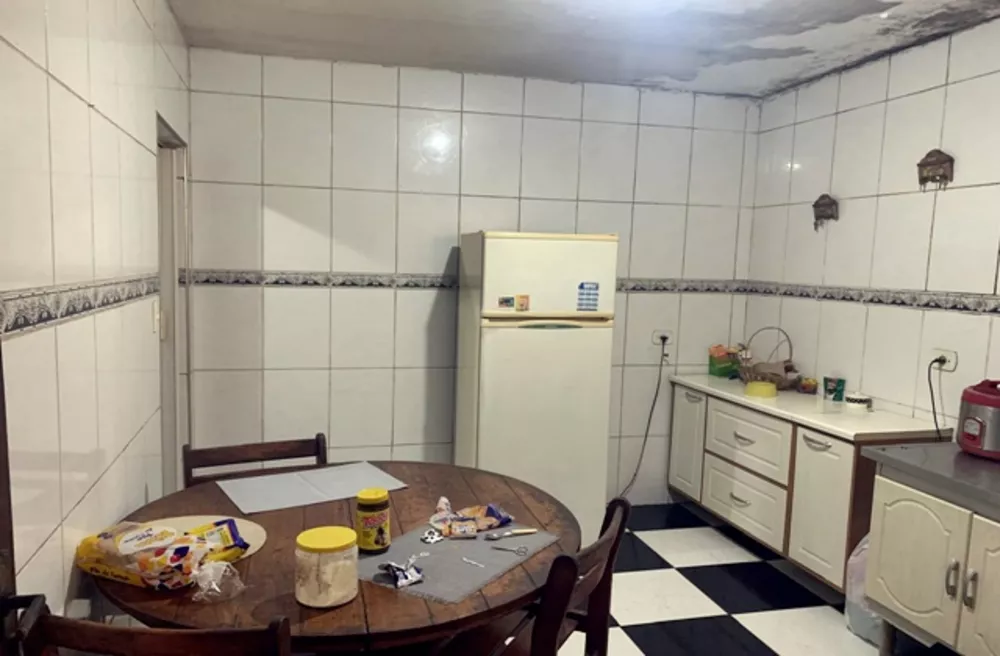 Casa à venda com 2 quartos, 98m² - Foto 6