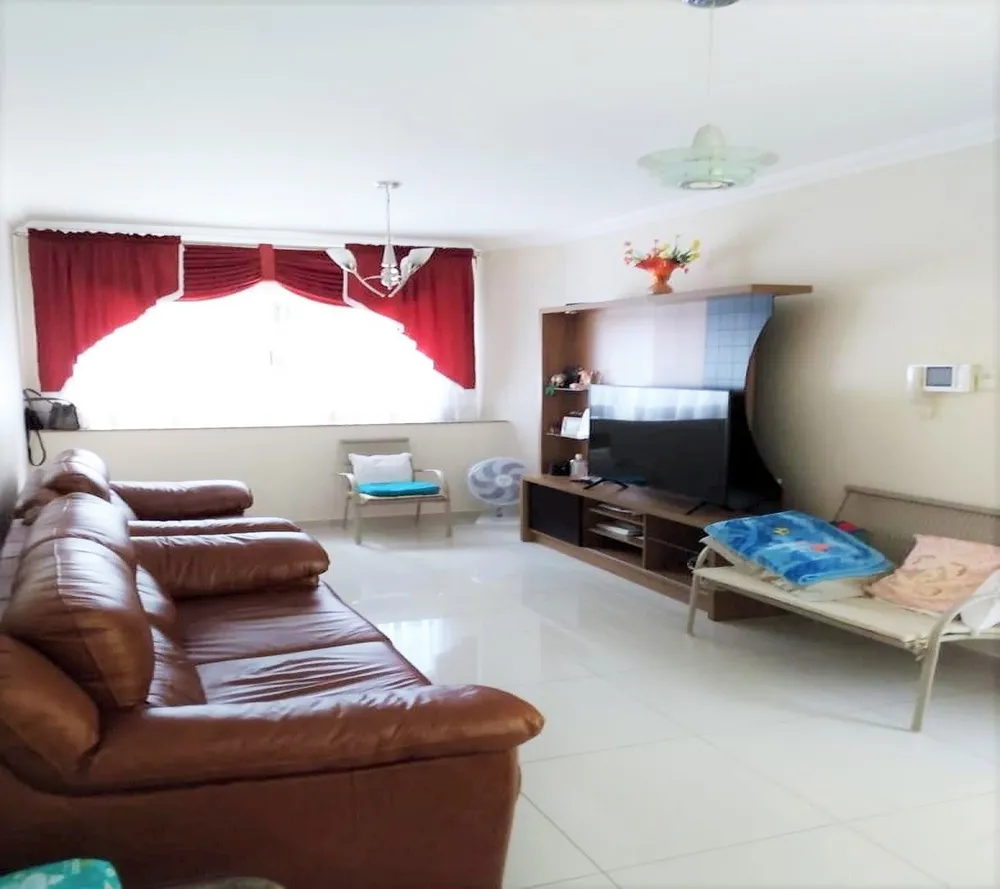 Sobrado, 3 quartos, 211 m² - Foto 1