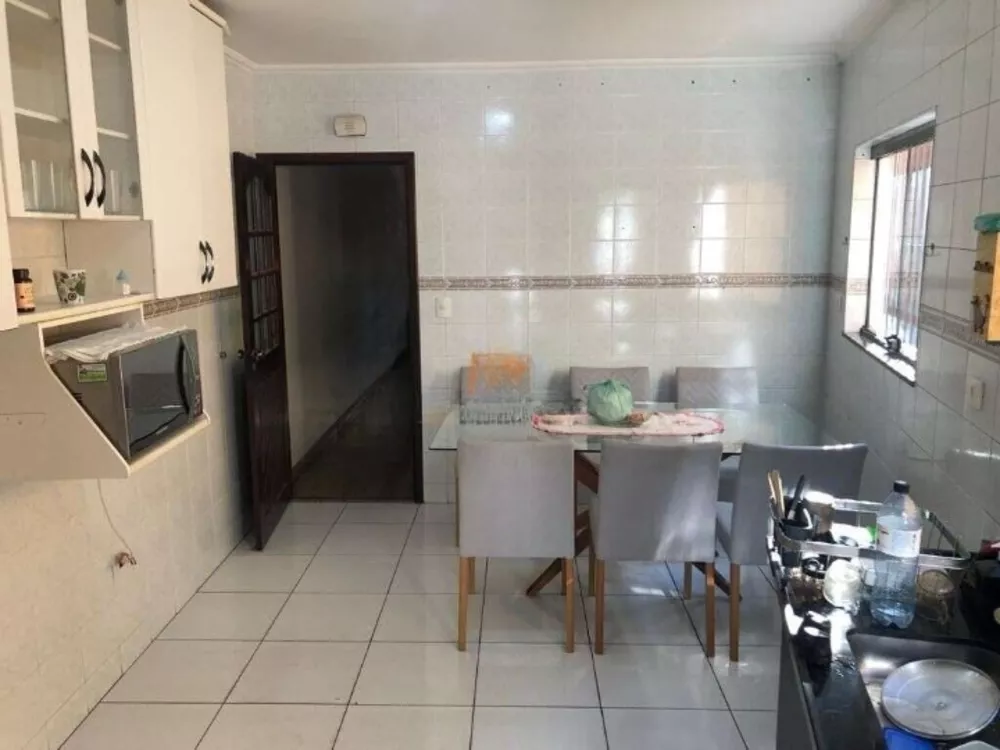 Sobrado à venda com 3 quartos, 121m² - Foto 3