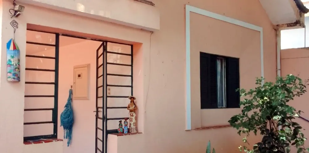 Casa, 2 quartos, 304 m² - Foto 1