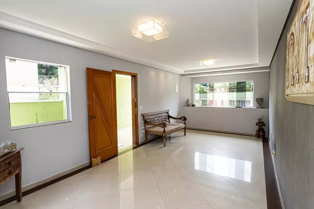 Sobrado à venda com 4 quartos, 200m² - Foto 3