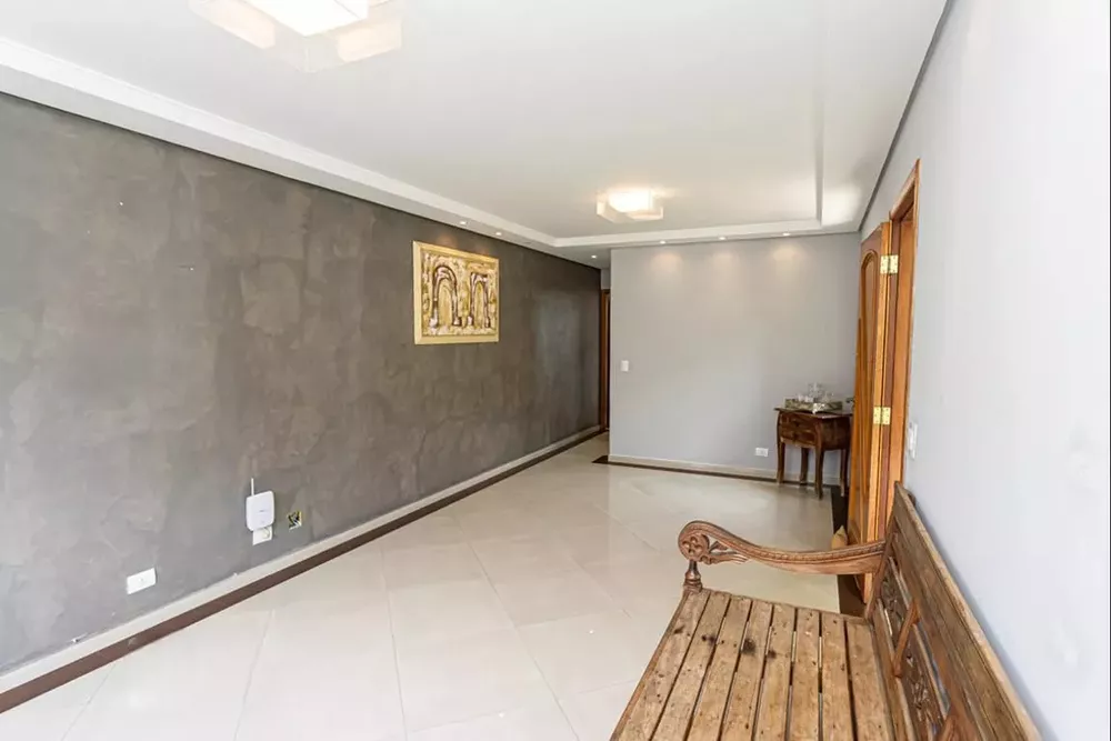 Sobrado à venda com 4 quartos, 200m² - Foto 2