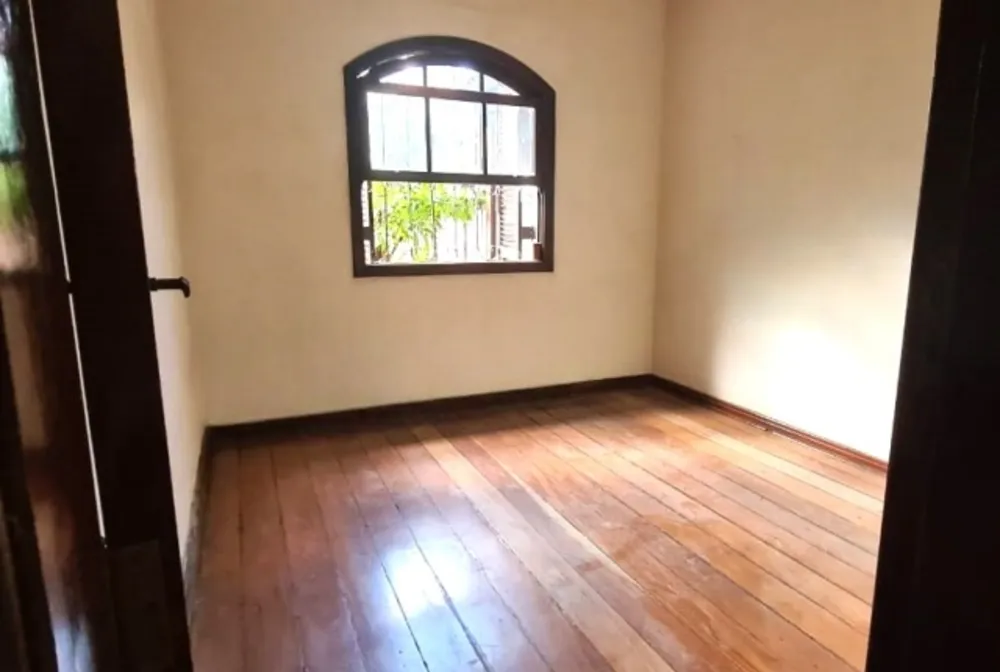 Casa, 3 quartos, 226 m² - Foto 1