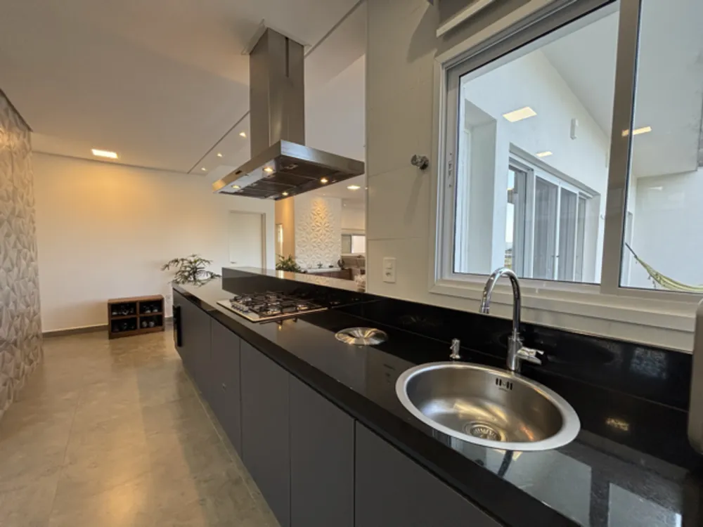 Casa, 4 quartos, 293 m² - Foto 3