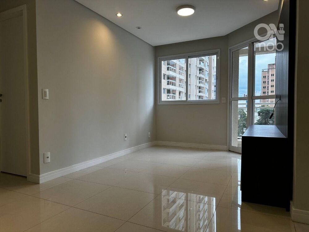 Apartamento à venda com 2 quartos, 66m² - Foto 8