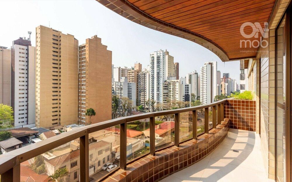 Apartamento à venda com 3 quartos, 194m² - Foto 3