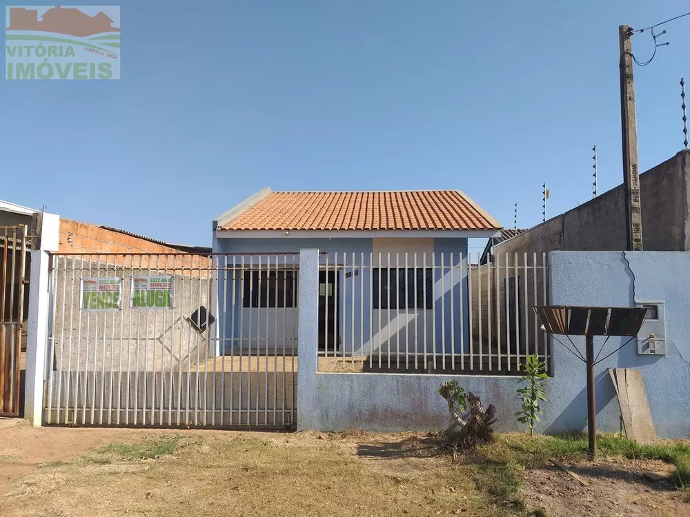 Casa à venda com 3 quartos, 70m² - Foto 1