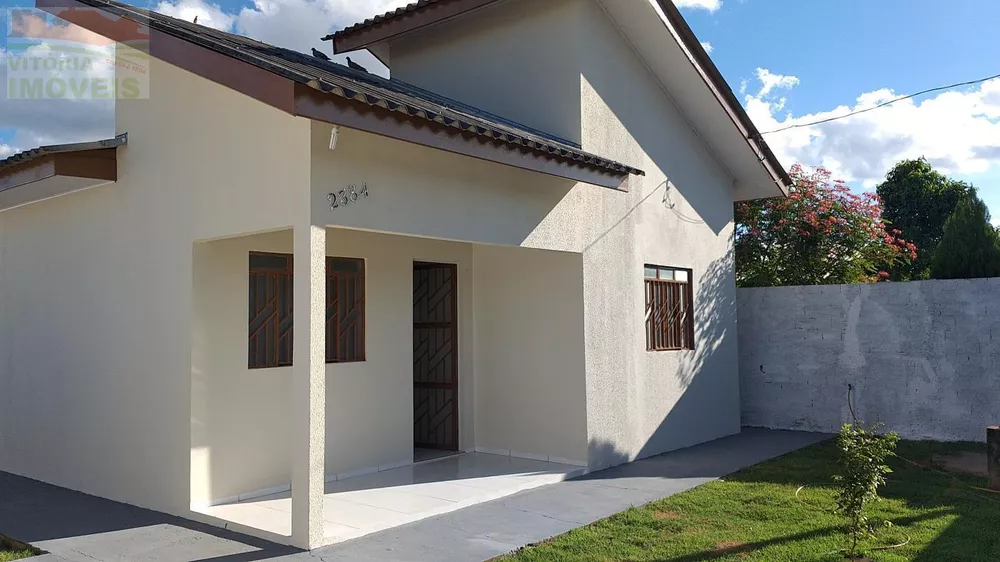 Casa à venda com 3 quartos, 70m² - Foto 3