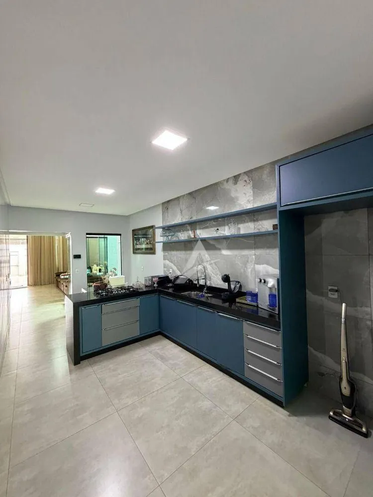 Casa, 4 quartos, 305 m² - Foto 8