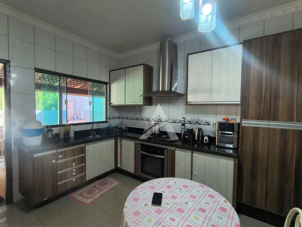Casa, 3 quartos, 220 m² - Foto 8