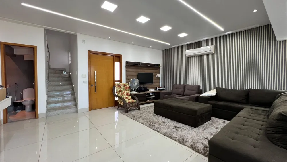 Sobrado, 3 quartos, 296 m² - Foto 4