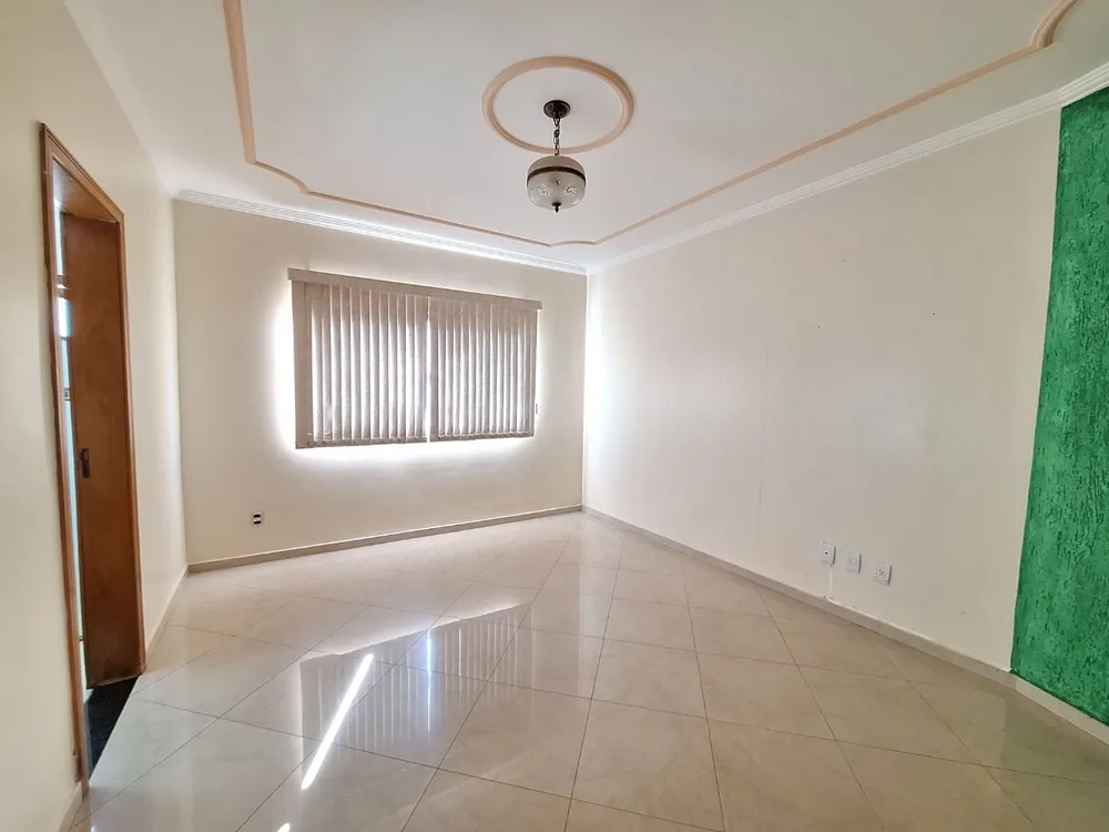 Sobrado, 4 quartos, 330 m² - Foto 2