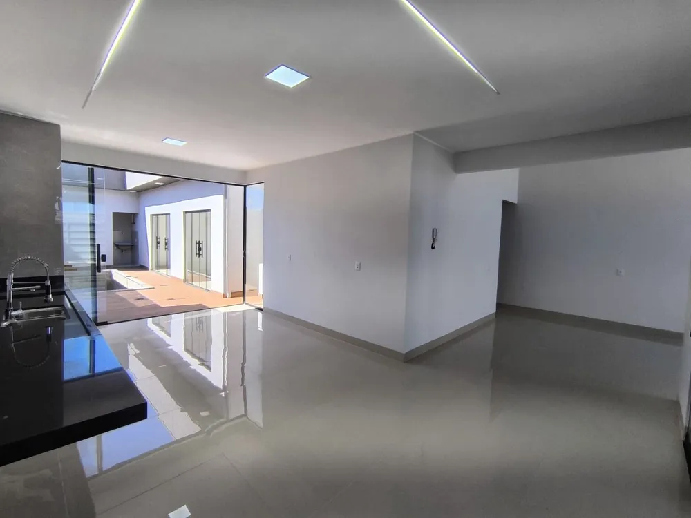 Casa, 3 quartos, 145 m² - Foto 2