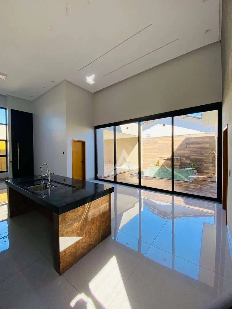 Casa, 3 quartos, 180 m² - Foto 4