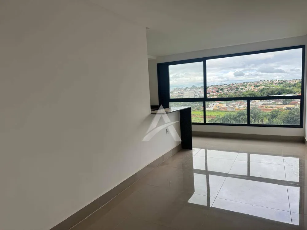Apartamento, 2 quartos, 75 m² - Foto 2