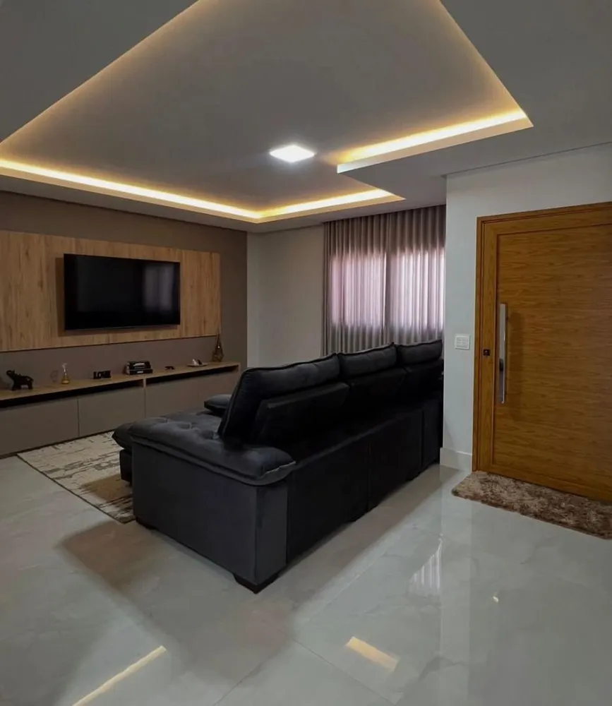 Sobrado, 4 quartos, 311 m² - Foto 1