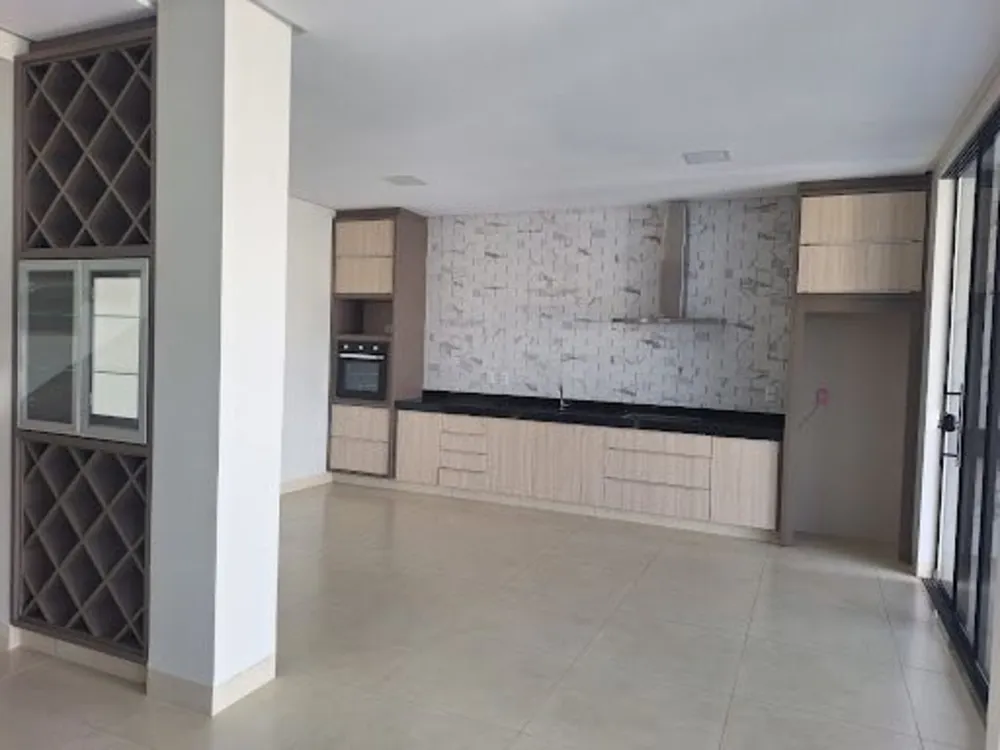 Sobrado, 3 quartos, 195 m² - Foto 2