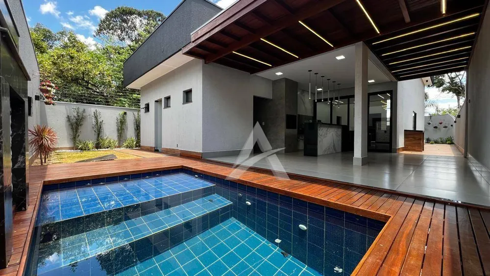 Casa, 3 quartos, 206 m² - Foto 1