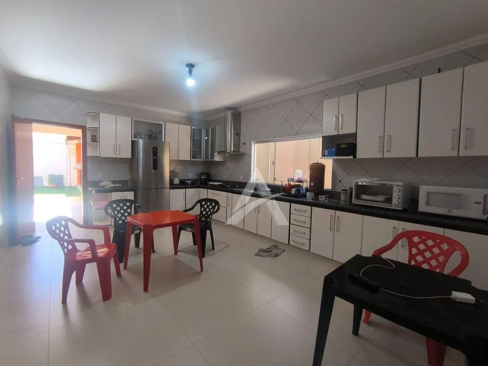 Casa, 3 quartos, 183 m² - Foto 4