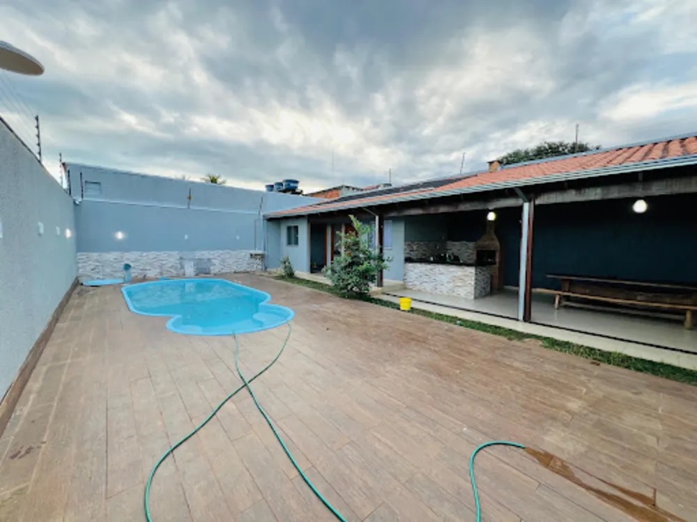 Casa, 3 quartos, 210 m² - Foto 1