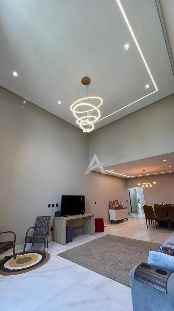 Casa, 3 quartos, 243 m² - Foto 6