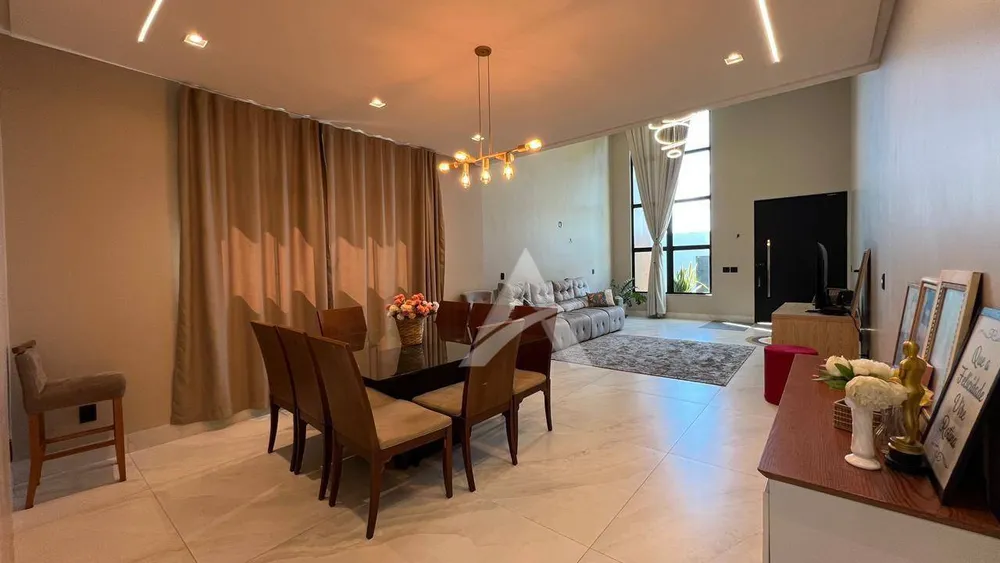 Casa, 3 quartos, 243 m² - Foto 7