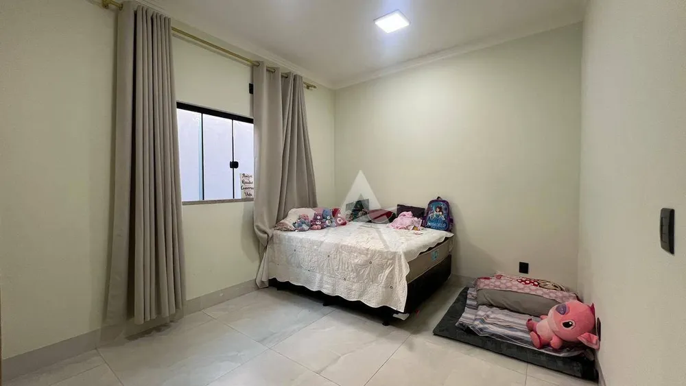 Casa, 3 quartos, 243 m² - Foto 10