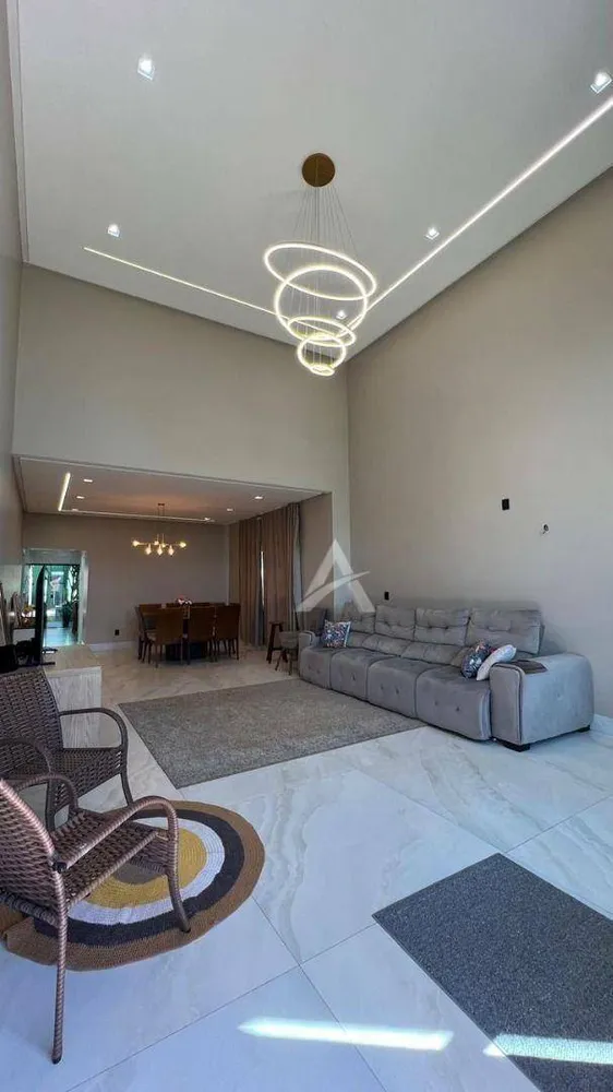 Casa, 3 quartos, 243 m² - Foto 5