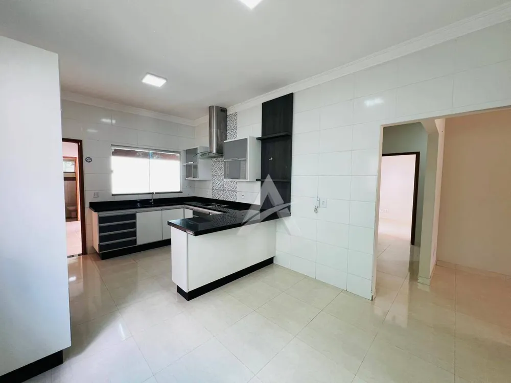 Casa, 3 quartos, 160 m² - Foto 4
