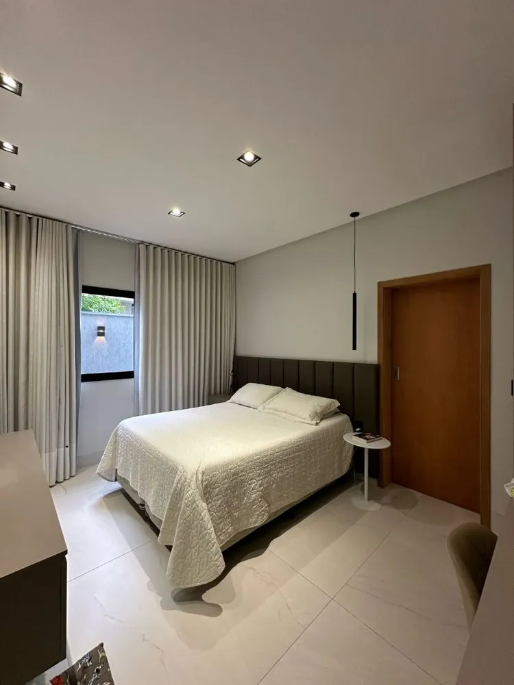 Casa, 3 quartos, 252 m² - Foto 9