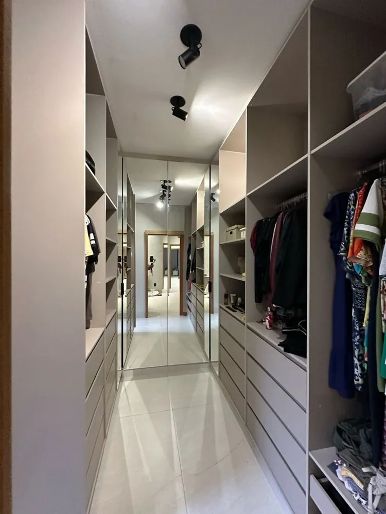 Casa, 3 quartos, 252 m² - Foto 10